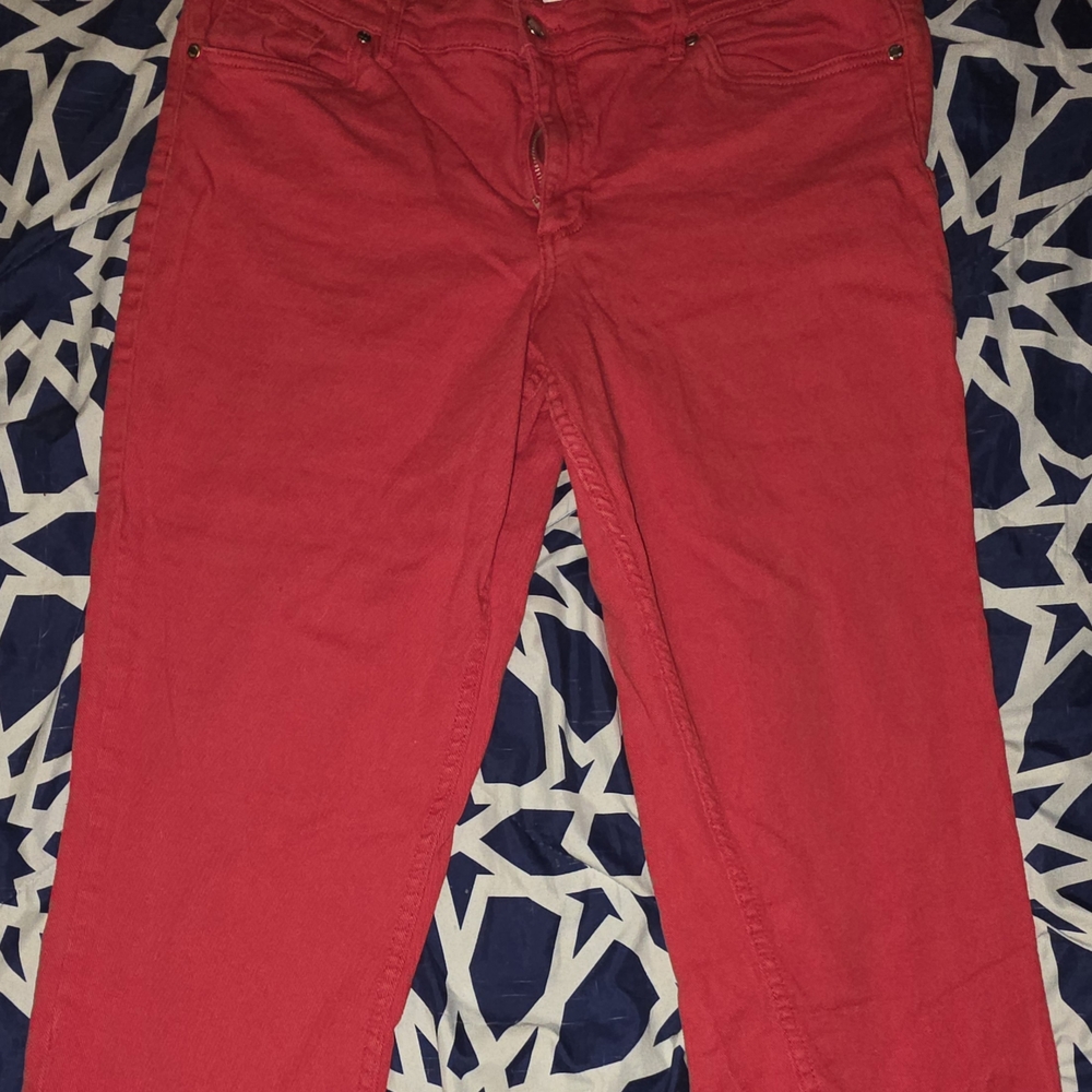 VENUS Red Straight Leg Women's Capris